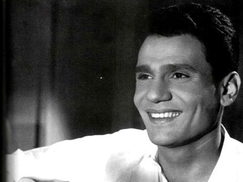 عبد الحليم حافظ.. صدمة الرحيل وأسرار الزواج من سعاد حسني 2 عبد الحليم حافظ