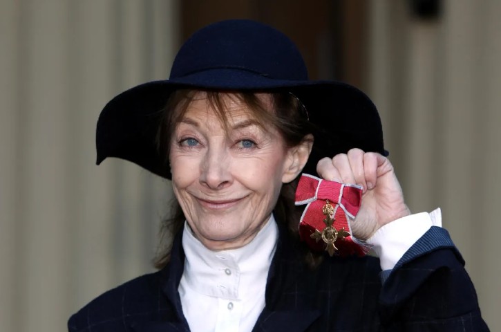 وفاة الممثلة البريطانية جين مارش عن عمر 90 عامًا بعد مسيرة فنية حافلة