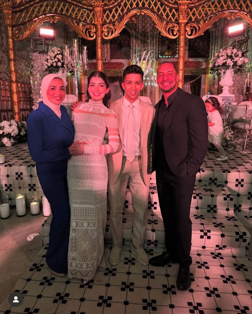 عمرو وهبه مع زوجته في حفل زفاف هشام جمال