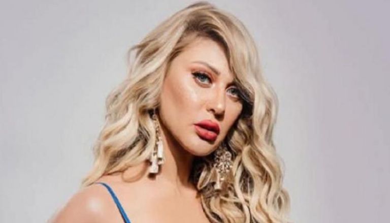 المغنية نانيتا