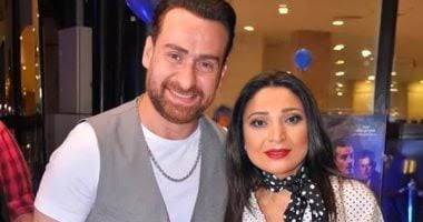 نضال الشافعي وزوجته الراحلة هند محمد علي