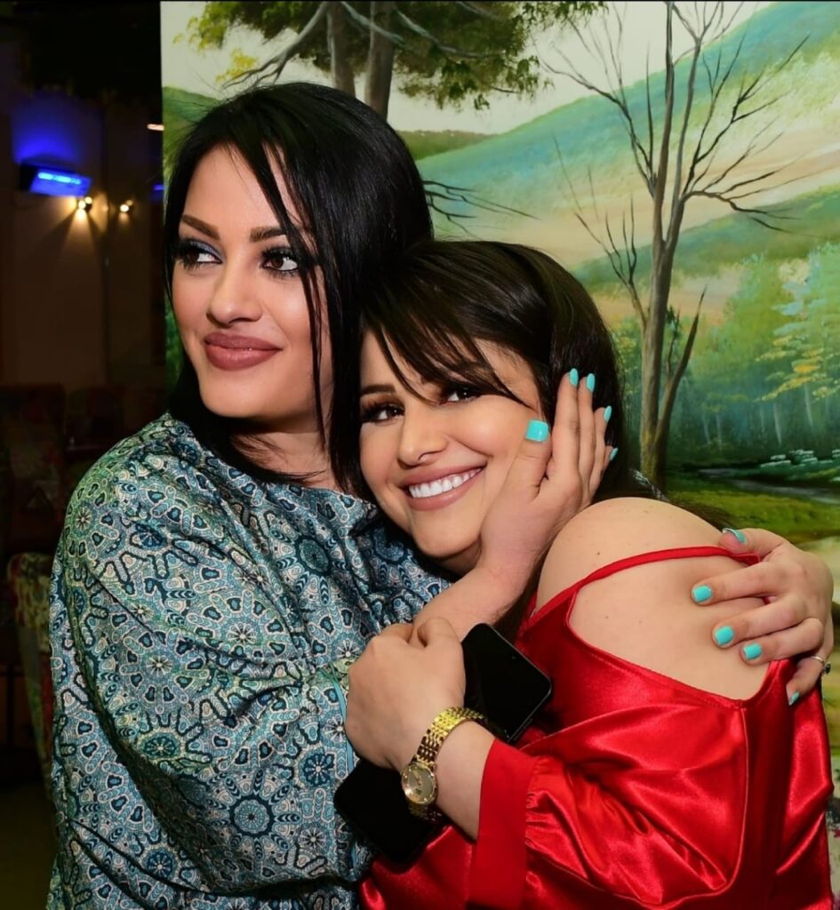 الفنانة صابرين النجيلي تحتفل ب اغنية متدقش