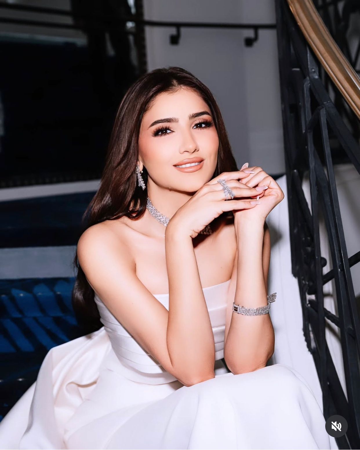 مي عمر في كان