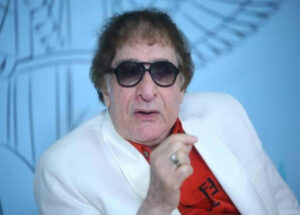 محيي إسماعيل يهاجم القومي للمسرح: تكريم بايخ.. وكنت مستني فلوس مش حتة ورقة 1 الفنان محيي إسماعيل