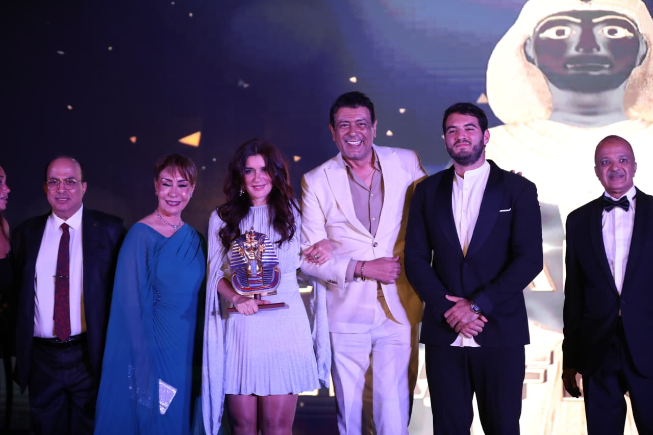 تكريم غادة عادل في افتتاح مهرجان الغردقة لسينما الشباب