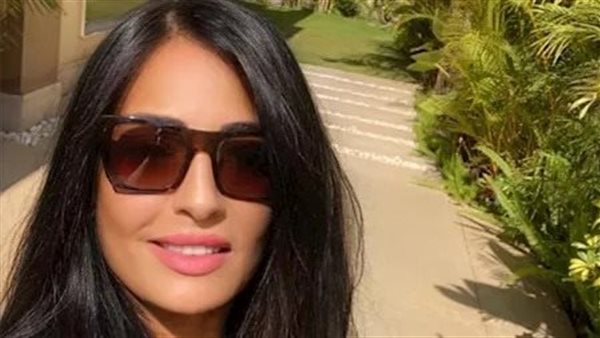 إنجي عبدالله تكشف كواليس مؤلمة بعد الطلاق: ورم في المخ وصراع بلا دعم