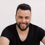 مدين يحتفل بنجاح ألحانه مع نجوم العرب ويقدّم حفله الأول بتقنية الذكاء الاصطناعي الملحن مدين