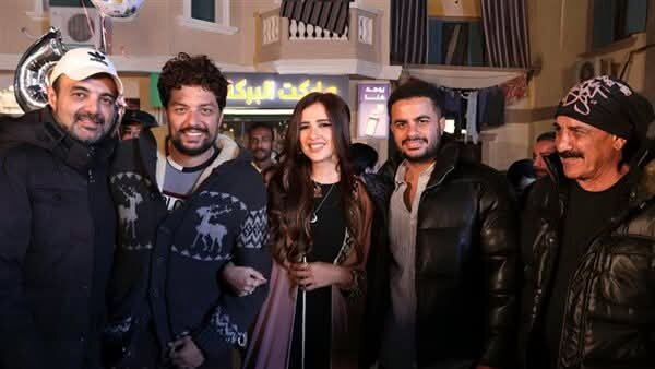 الفنانة ياسمين عبد العزيز