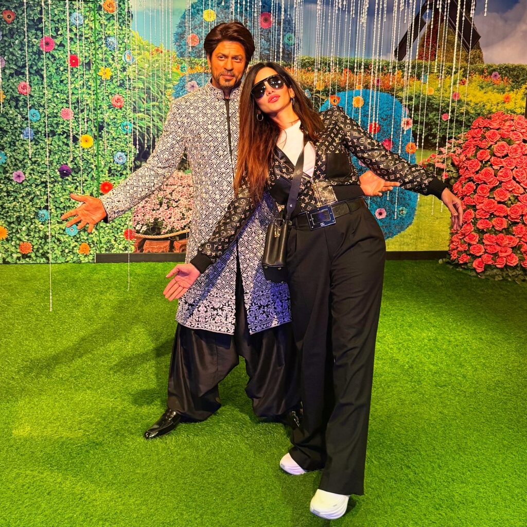 زينة و شاروخان