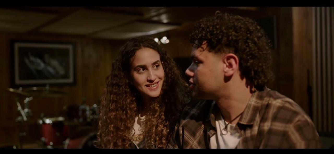 دنيا وائل في ميد تيرم