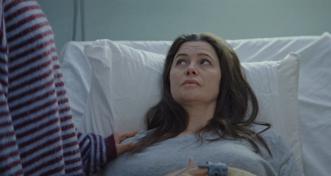 يسرا اللوزي تحاول الانتحار ونقلها إلى الطوارئ في &ldquo;كان ياما كان&rdquo;