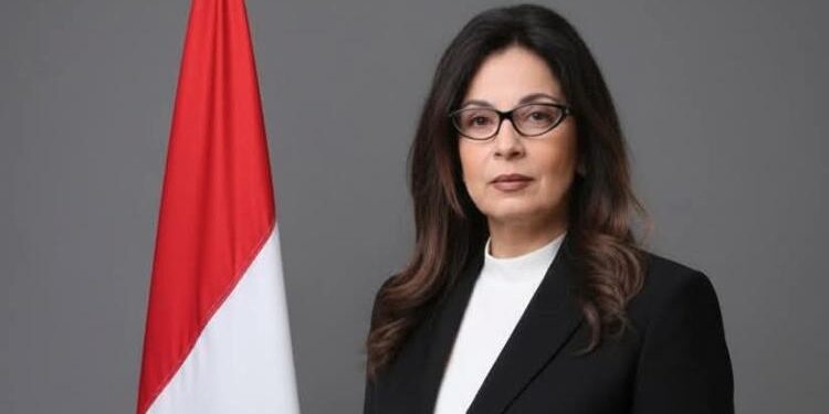 جيهان زكي وزيرة الثقاقة جيهان زكي وزيرة الثقاقة