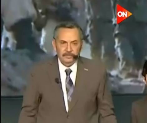 كمال أبو رية ينفعل في مشهد وطني أمام السيسي: مش هنفرط في حبة رمل واحدة من أرضنا